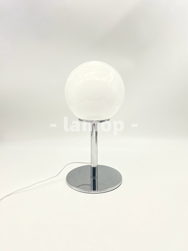 Melkwitte massieve globe chrom - Led Lighting Decor recensie en prijs