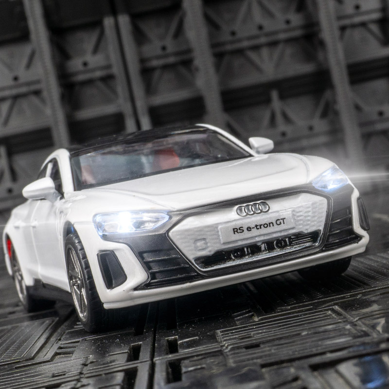 1: 36-simulatie Audi RS e-tron - Decor Lighting Returns recensie en prijs