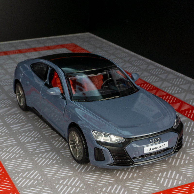 1: 36-simulatie Audi RS e-tron - Decor Lighting Returns recensie en prijs