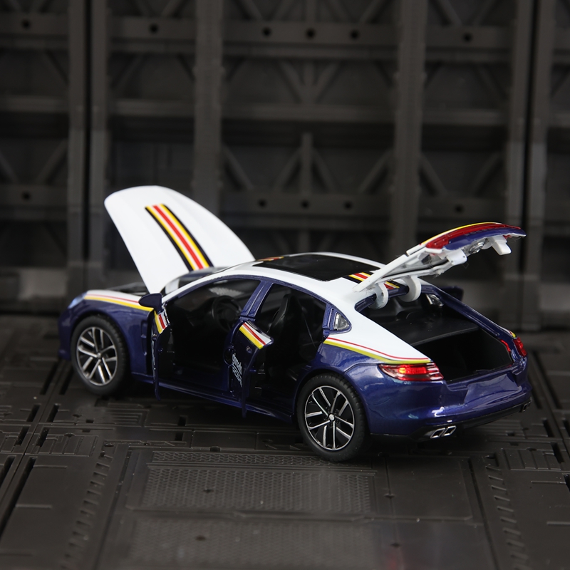 1:32 Simulatie Porsche Panamer - Decor Lighting Returns recensie en prijs