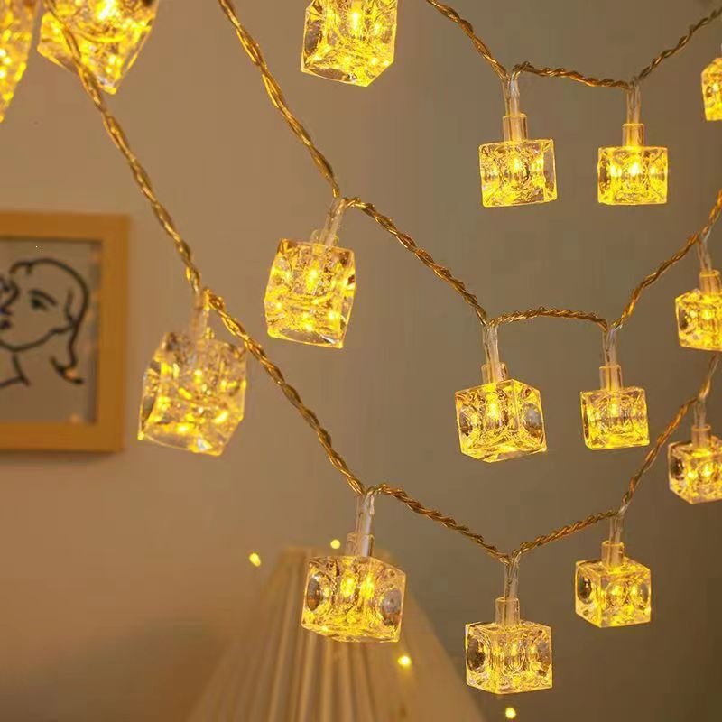 Veelkleurige warme ijsblokjes  - Fairy Light Curtain recensie en prijs